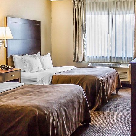 Quality Inn & Suites Sturgeon Bay Εξωτερικό φωτογραφία