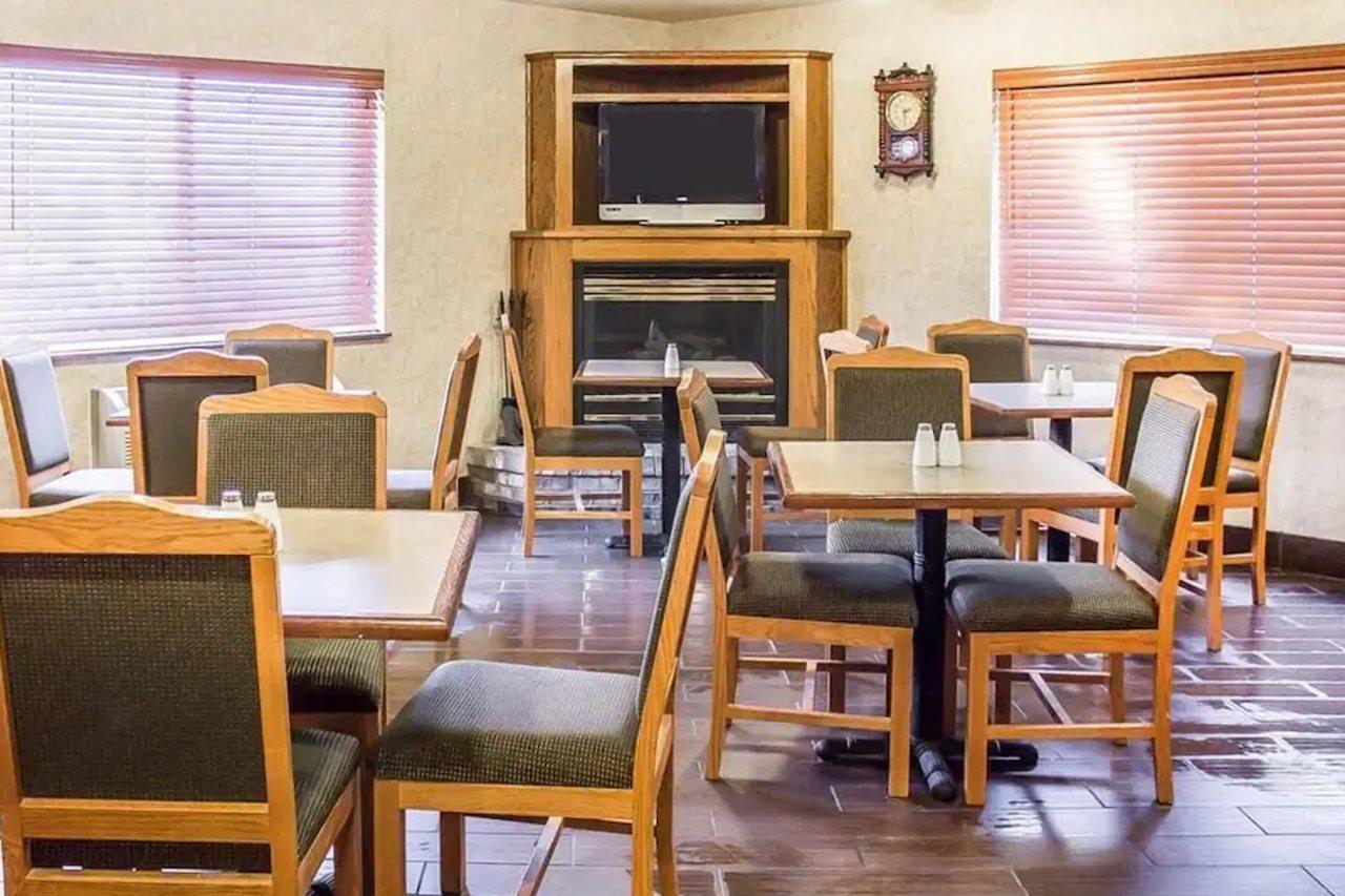 Quality Inn & Suites Sturgeon Bay Εξωτερικό φωτογραφία