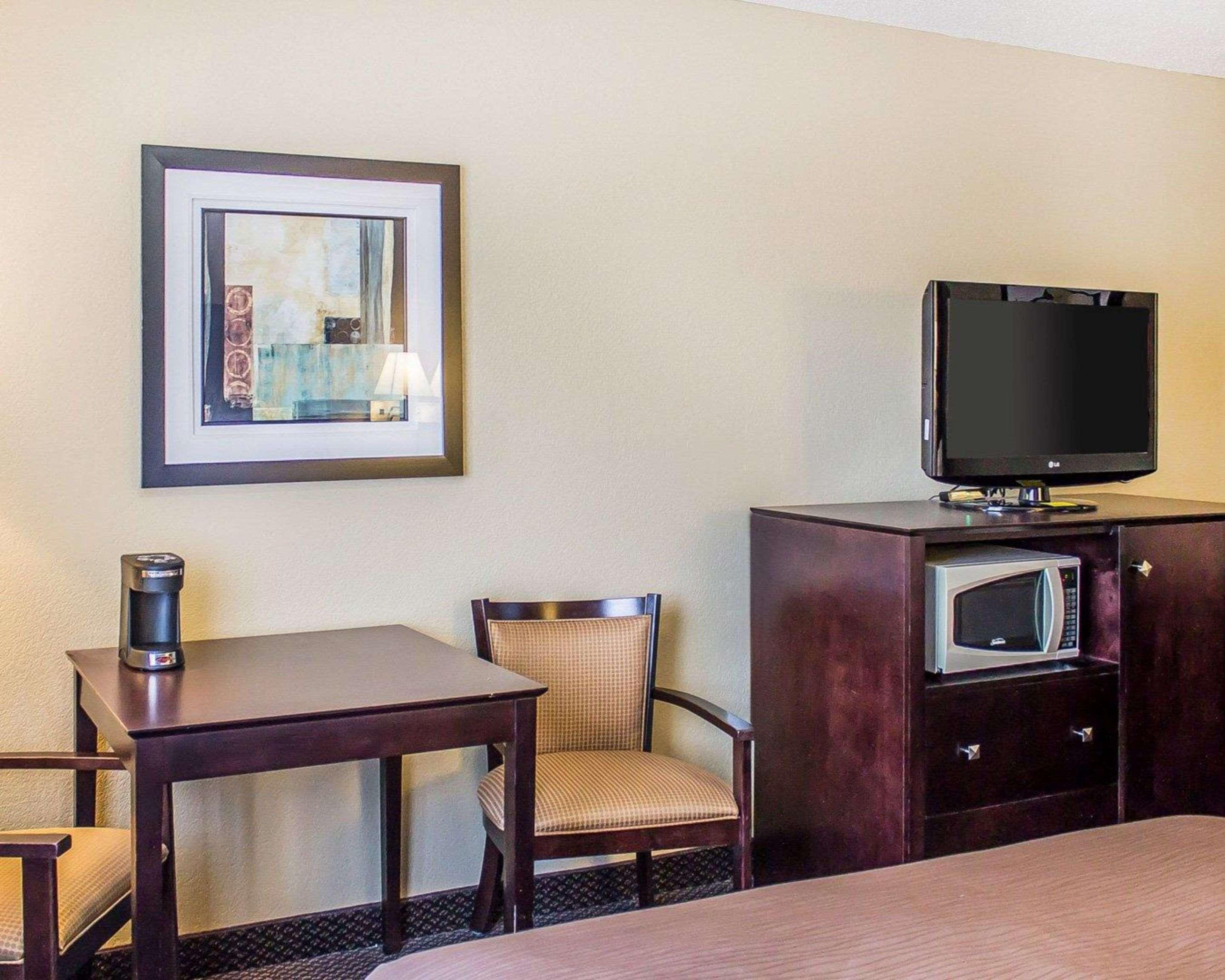Quality Inn & Suites Sturgeon Bay Εξωτερικό φωτογραφία