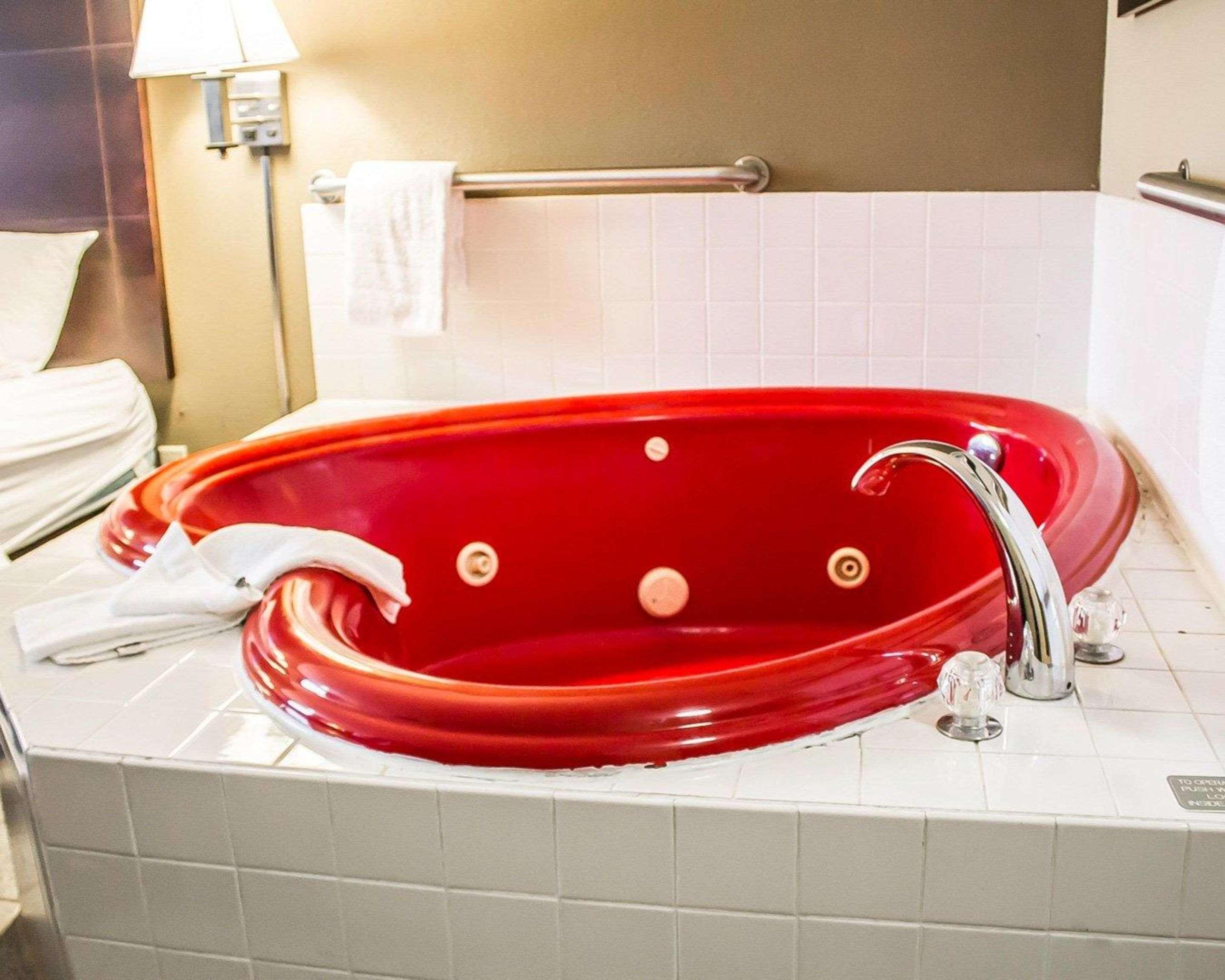 Quality Inn & Suites Sturgeon Bay Εξωτερικό φωτογραφία