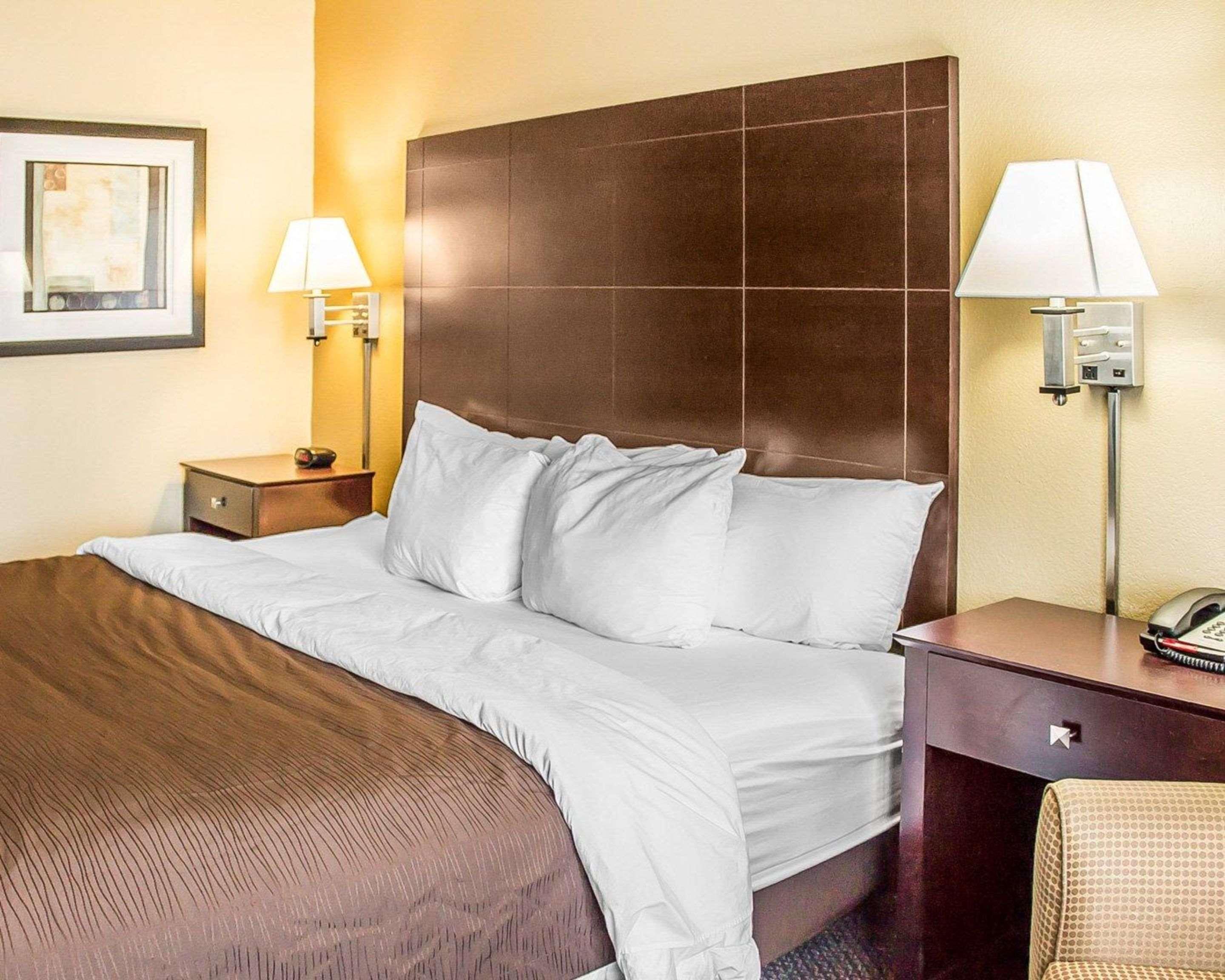 Quality Inn & Suites Sturgeon Bay Εξωτερικό φωτογραφία