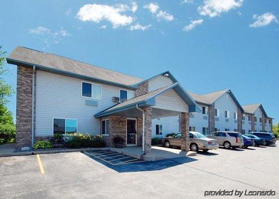 Quality Inn & Suites Sturgeon Bay Εξωτερικό φωτογραφία