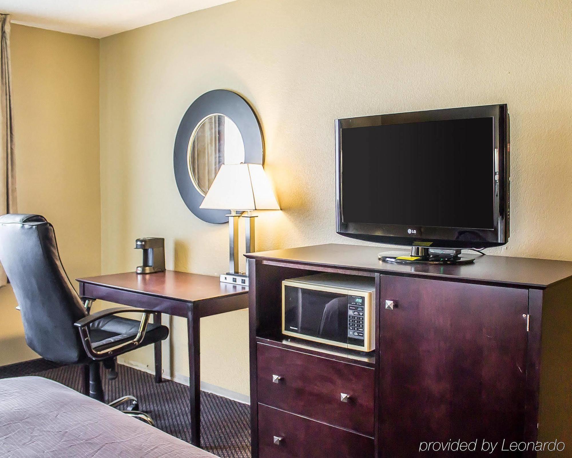 Quality Inn & Suites Sturgeon Bay Εξωτερικό φωτογραφία